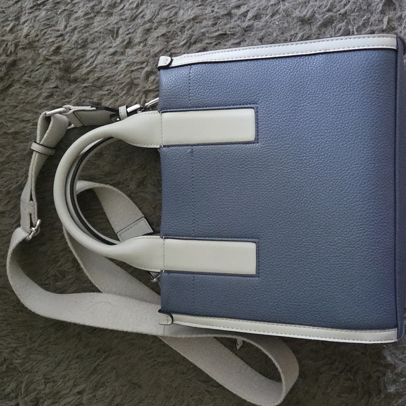 EUC Calvin Klein Crossbody Satchel - Picture 4 of 6